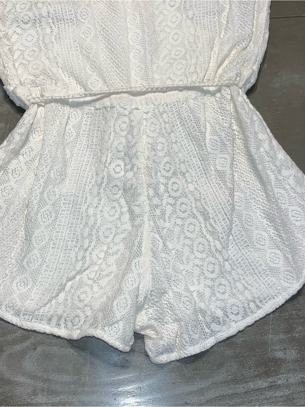Roxy Off White Romper Lave Wrap V Neck Shorts Tie EUC Small Summer Beige Cover - Picture 8 of 8